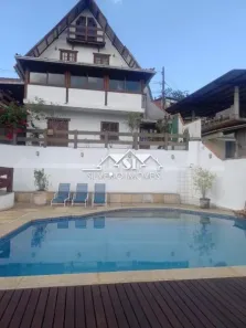 Casa com 3 Quartos à venda, 400m² no Corrêas, Petrópolis