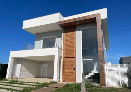 Casa de Condomínio com 4 Quartos à venda, 280m² no Ogiva, Cabo Frio