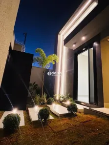 Casa com 3 Quartos à venda, 171m² no Grand Ville, Uberlândia
