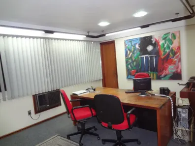 Sala Comercial para alugar, 120m² no Mont Serrat, Porto Alegre