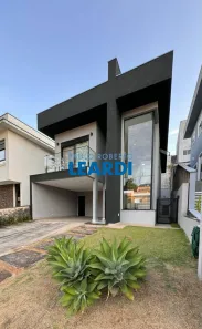 Casa de Condomínio com 3 Quartos à venda, 190m² no Suru, Santana de Parnaíba