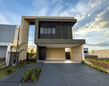Casa de Condomínio com 4 Quartos à venda, 242m² no Jardins Capri, Senador Canedo