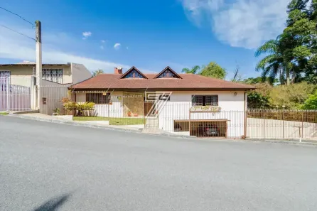 Casa com 3 Quartos à venda, 395m² no Pilarzinho, Curitiba