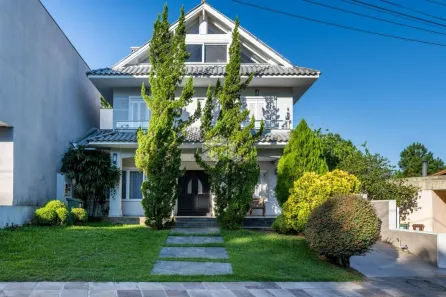 Casa de Condomínio com 3 Quartos à venda, 242m² no Hípica, Porto Alegre