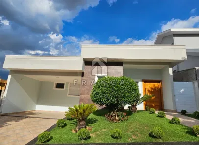 Casa de Condomínio com 3 Quartos à venda, 194m² no Jardim São Gabriel, Jacareí