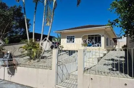 Casa com 3 Quartos à venda, 130m² no Santa Teresa, São Pedro de Alcântara