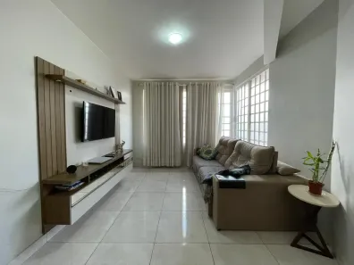Sobrado com 3 Quartos à venda, 200m² no Taguatinga Norte, Brasília