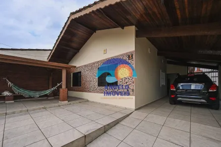 Casa com 3 Quartos à venda, 176m² no Parque Balneario Oasis, Peruíbe