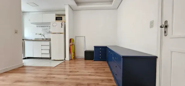 Apartamento com 1 Quarto para venda ou aluguel, 48m² no Floresta, Porto Alegre