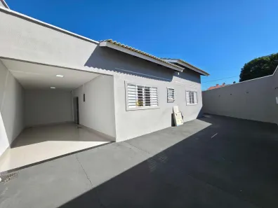 Casa com 3 Quartos à venda, 180m² no Parque Trindade, Aparecida de Goiânia