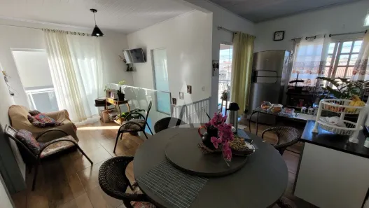 Sobrado com 5 Quartos à venda, 203m² no Do Ubatuba, São Francisco do Sul