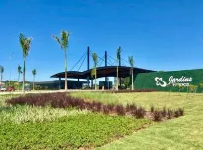 Lote/Terreno à venda, 594m² no Jardins França, Goiânia