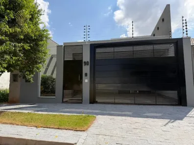 Casa com 3 Quartos à venda, 133m² no Jardim Espanha, Maringá