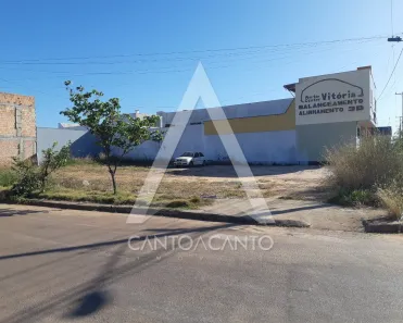 à venda, 300m² no Residencial Vitória Régia, Sinop