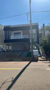 Casa de Condomínio com 3 Quartos à venda, 210m² no Conjunto Habitacional Alexandre Urbanas, Londrina
