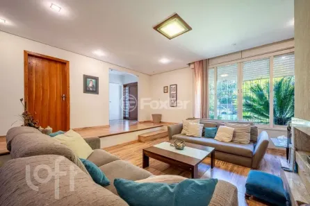 Casa com 3 Quartos à venda, 248m² no Medianeira, Porto Alegre