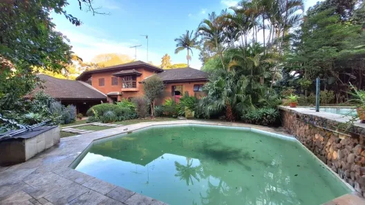 Casa com 4 Quartos para venda ou aluguel, 960m² no Chácara Eliana, Cotia