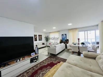 Apartamento com 4 Quartos para alugar, 213m² no Cambuí, Campinas