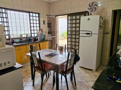 Casa com 2 Quartos à venda, 76m² no Vila Nova, Salto