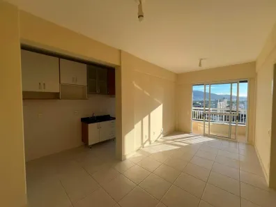 Apartamento com 2 Quartos para alugar, 58m² no Itacorubi, Florianópolis