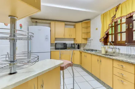 Sobrado com 4 Quartos à venda, 183m² no Pilarzinho, Curitiba