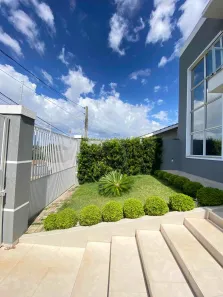 Sobrado com 3 Quartos à venda, 253m² no Oficinas, Ponta Grossa