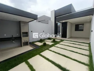 Casa com 3 Quartos à venda, 75m² no Carmelo, Montes Claros
