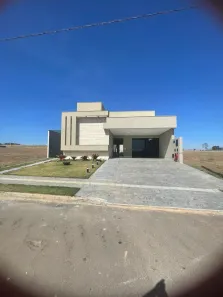 Casa de Condomínio com 3 Quartos à venda, 300m² no Condomínio Solar Itália, Senador Canedo