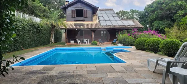 Casa de Condomínio com 5 Quartos para venda ou aluguel, 357m² no Caraguatá, Mairiporã