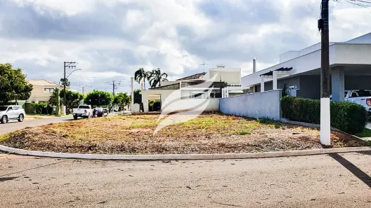 Lote/Terreno à venda, 420m² no Aeroporto, Araçatuba