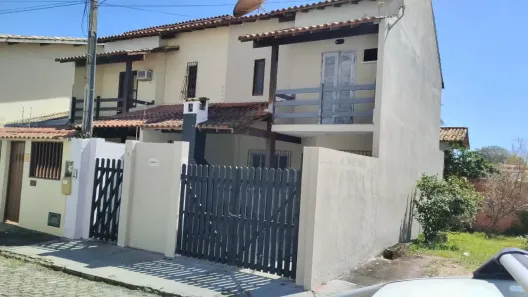Casa com 3 Quartos à venda, 140m² no Riviera Fluminense, Macaé