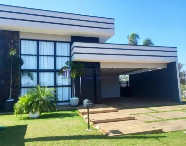 Casa de Condomínio com 3 Quartos à venda, 200m² no Centro, Vargem Grande Paulista