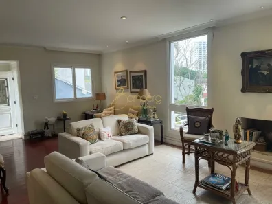 Casa com 5 Quartos à venda, 355m² no Jardim Londrina, São Paulo