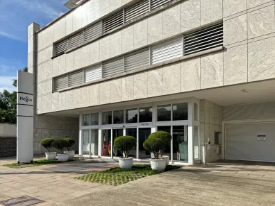 Sala Comercial para alugar, 8m² no Três Figueiras, Porto Alegre