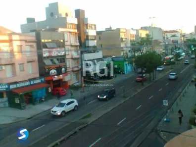 Apartamento com 3 Quartos à venda, 80m² no São Geraldo, Porto Alegre