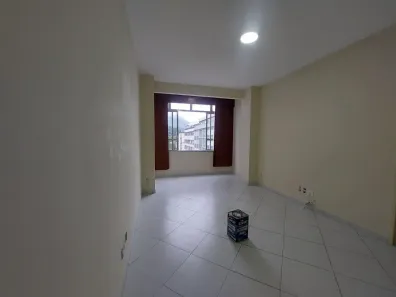 Apartamento com 2 Quartos para alugar no Centro, Petrópolis