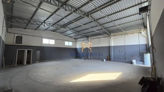 Galpão/Depósito/Armazém para alugar, 200m² no Vila Barros, Guarulhos