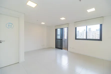 Sala Comercial com 1 Quarto para alugar, 34m² no Centro, Curitiba