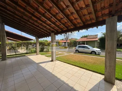Casa de Condomínio com 3 Quartos para alugar, 109m² no Vila Arquelau, Uberaba