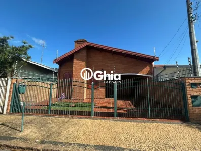 Casa com 3 Quartos à venda, 221m² no Vila Martina, Valinhos