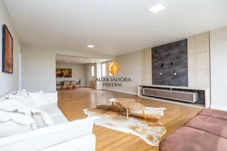 Apartamento com 4 Quartos para alugar, 237m² no Cristo Rei, Curitiba