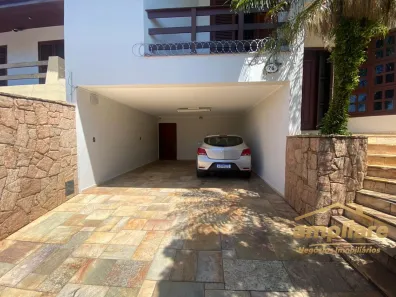 Sobrado com 4 Quartos à venda, 425m² no Vila Trujillo, Sorocaba