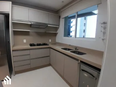 Apartamento com 3 Quartos para alugar, 142m² no Centro, Itajaí