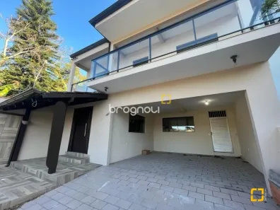 Casa com 3 Quartos à venda, 200m² no Pântano do Sul, Florianópolis