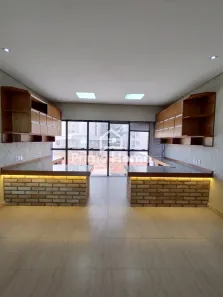 Prédio Comercial com 6 Quartos à venda, 246m² no Bosque, Campinas