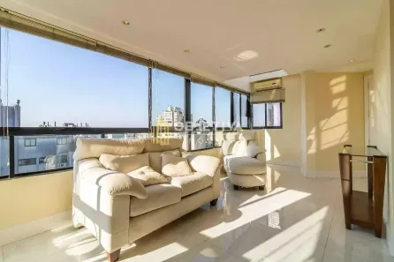 Apartamento com 2 Quartos para alugar, 87m² no Mont Serrat, Porto Alegre
