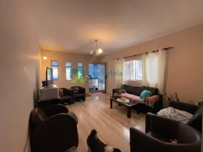 Casa com 3 Quartos à venda, 182m² no Jardim Roberto, Osasco