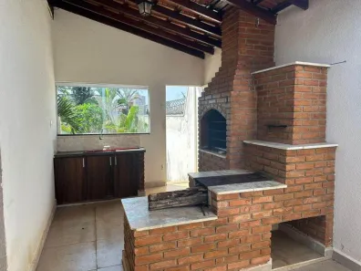Casa com 3 Quartos para alugar, 120m² no Fabrício, Uberaba