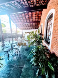 Casa com 3 Quartos à venda, 250m² no Bosque dos Eucaliptos, São José dos Campos