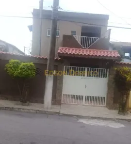 Sobrado com 2 Quartos à venda, 183m² no Vila São Benedito, Pindamonhangaba